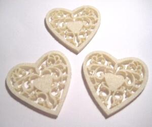 SCRAPBOOKING - Filt - Filthjärta - ornament, cremevita