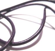 Läderimitation , rund 2mm, 1meter, Lila