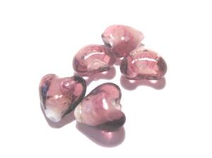 PÄRLOR & TILLBEHÖR - Lampwork & silverfoil pärlor - Silverfoilerade hjärtan, 10mm,  Gammeldags rosa med rosor 5st