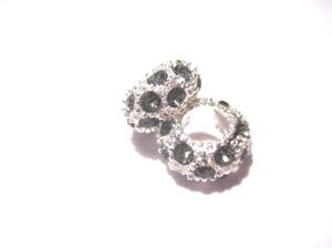 ORMLÄNKSPÄRLOR M.M. - Strass, Cubic zircon & Pärlor - Pärla / hänge -silver m. strasstenar,  Grå